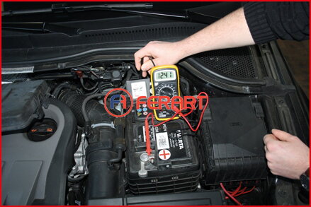 Digitálny multimeter vrátane skúšobných hrotov