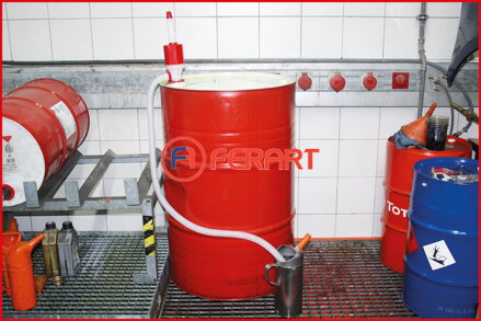 Čerpadlo pre sud na chemikálie