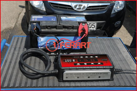 12V + 24V SMARTcharger vysokofrekvenčná nabíjačka batérie 25A/12,5A